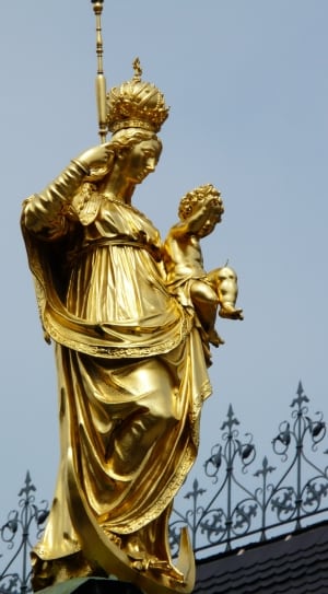 brass mother  and child statue thumbnail