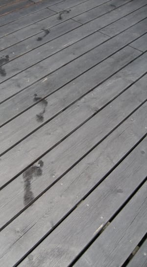 gray wooden planks thumbnail