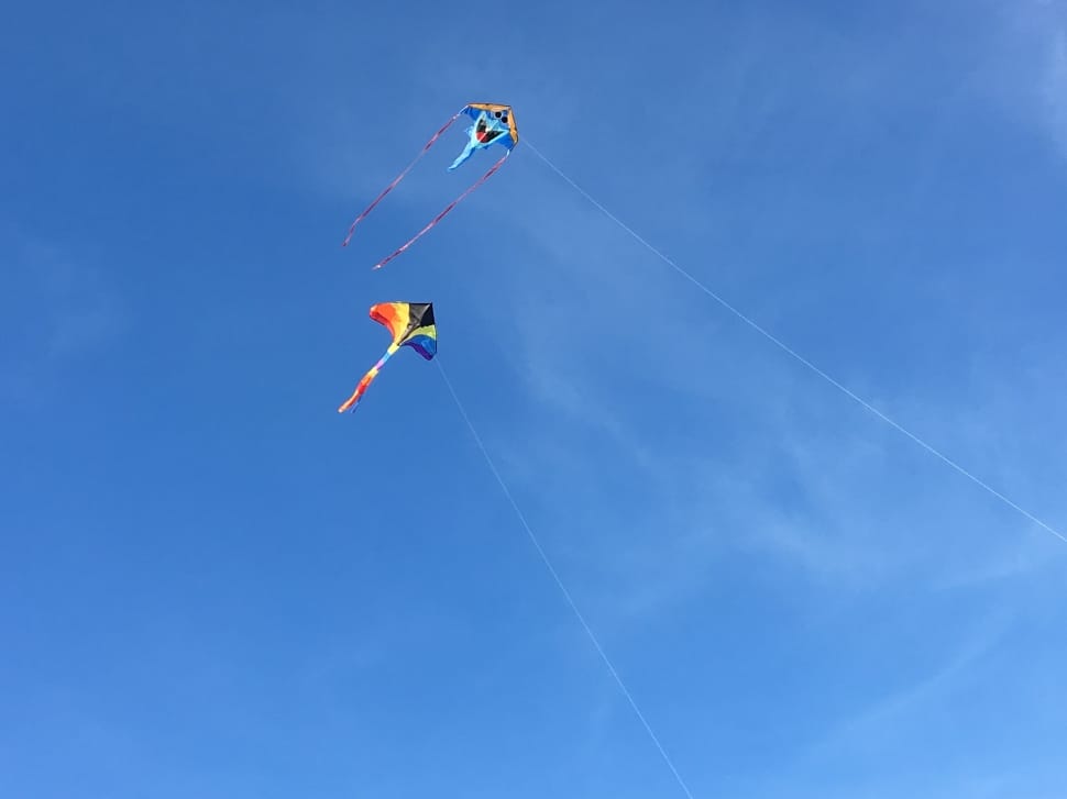 2 kites preview