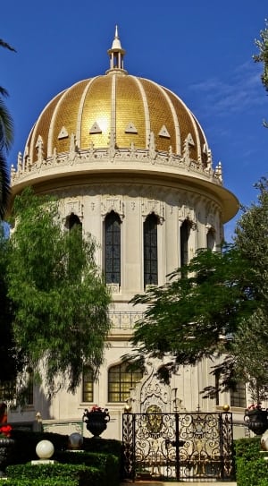 beige and yellow dome building thumbnail