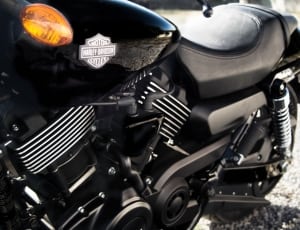 black harley davidson motorcycle thumbnail