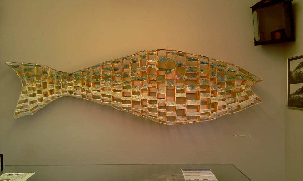 gold fish wall decor preview