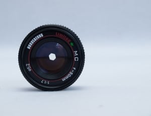 black 500 mm zoom lens thumbnail