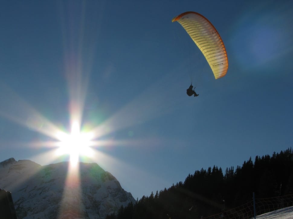man doing paragliding preview