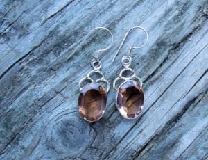 pair of brown gem dangling earrings thumbnail
