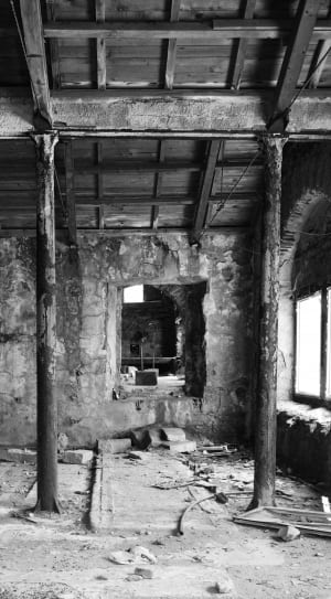 grayscale photo of ruins building thumbnail