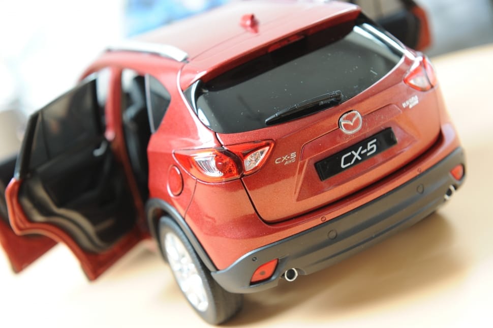 orange mazda cx-5 diecast car preview