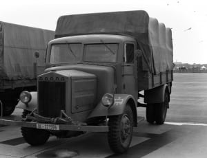 grey 1940s military truck thumbnail