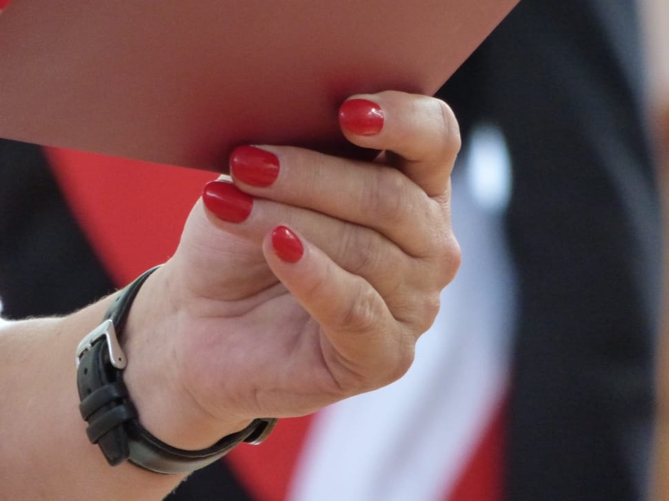 women's red manicure preview