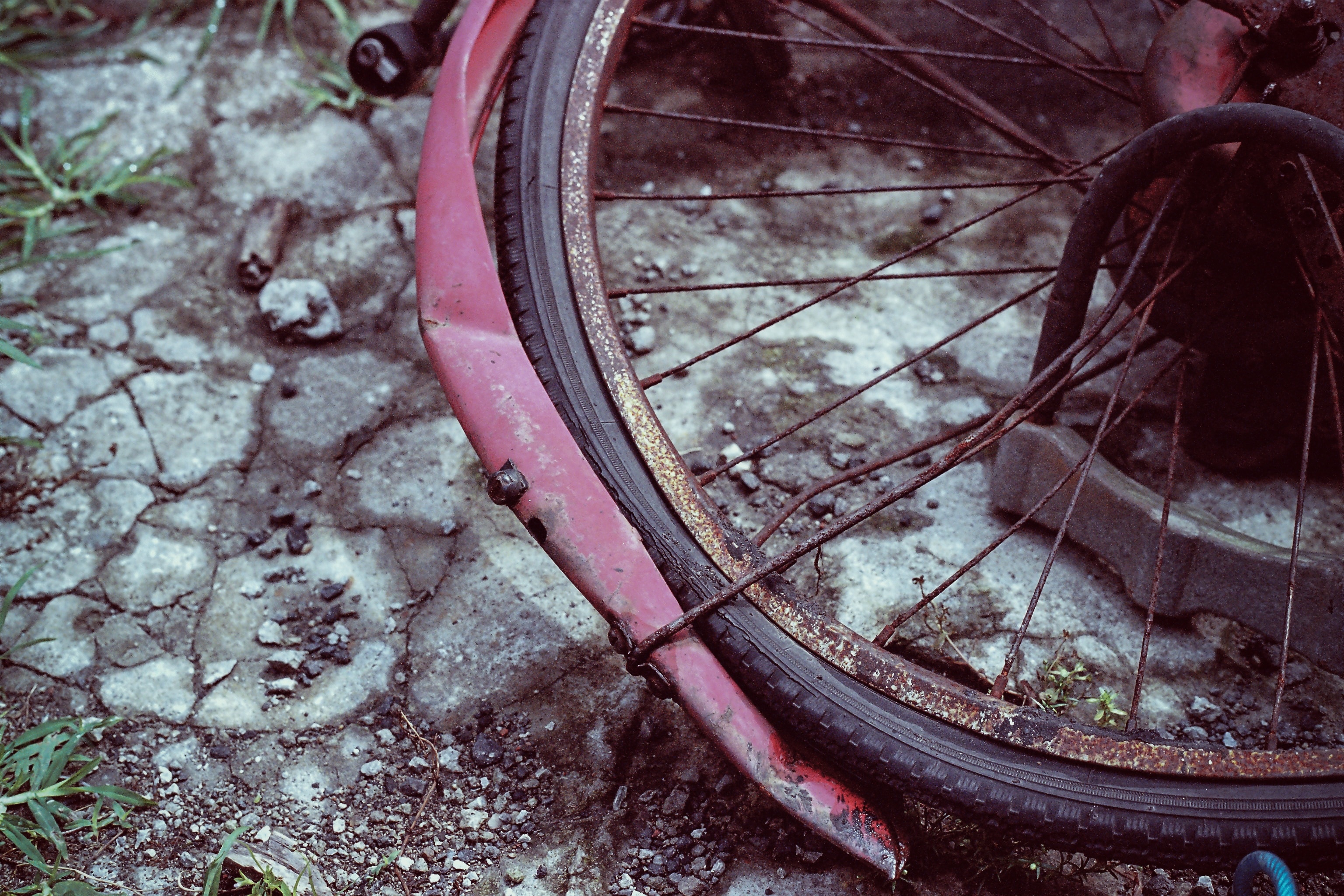 brown bicycle wheel