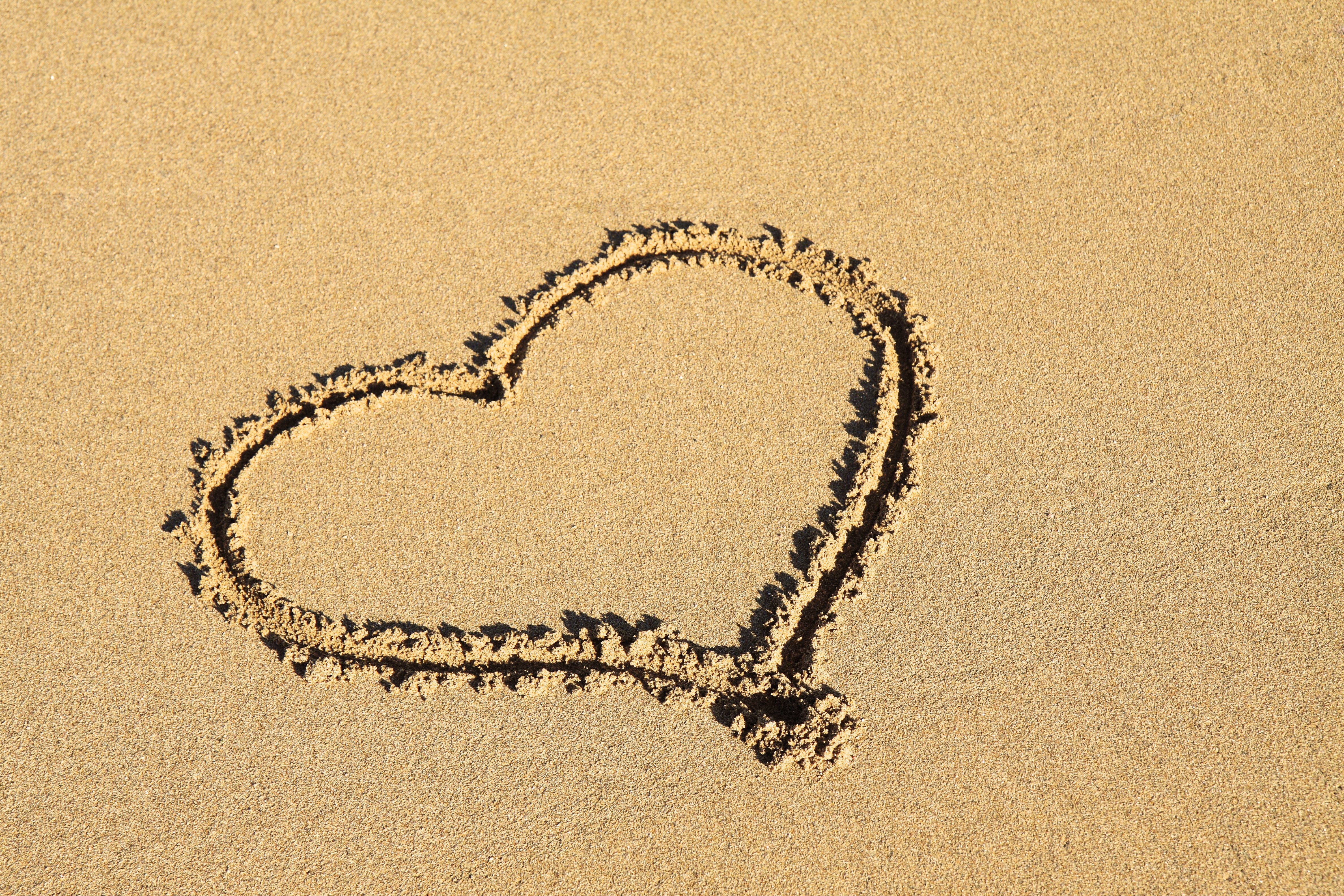sand heart illustration