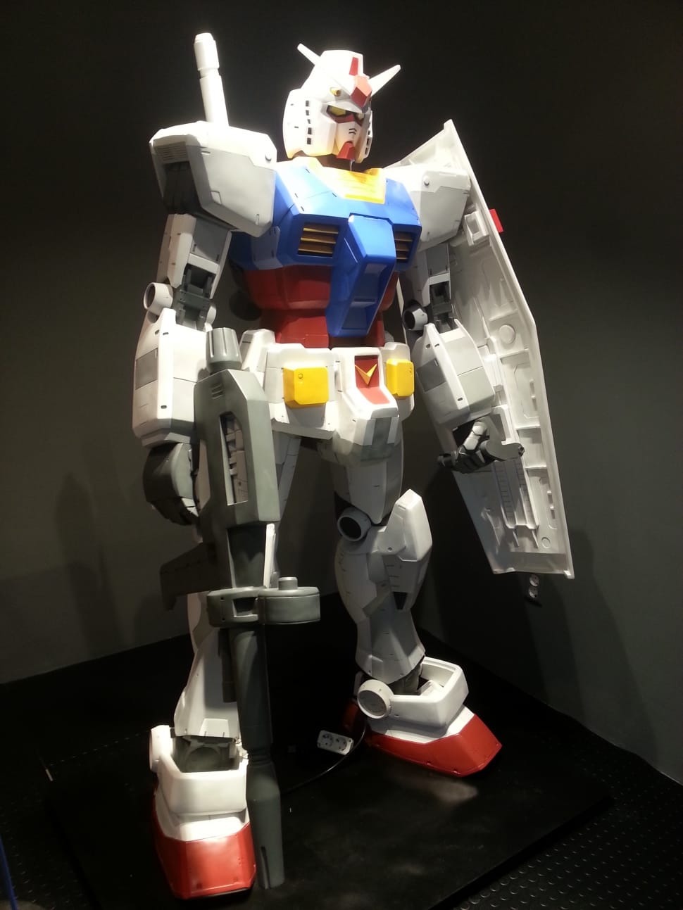 gundam red white and blue