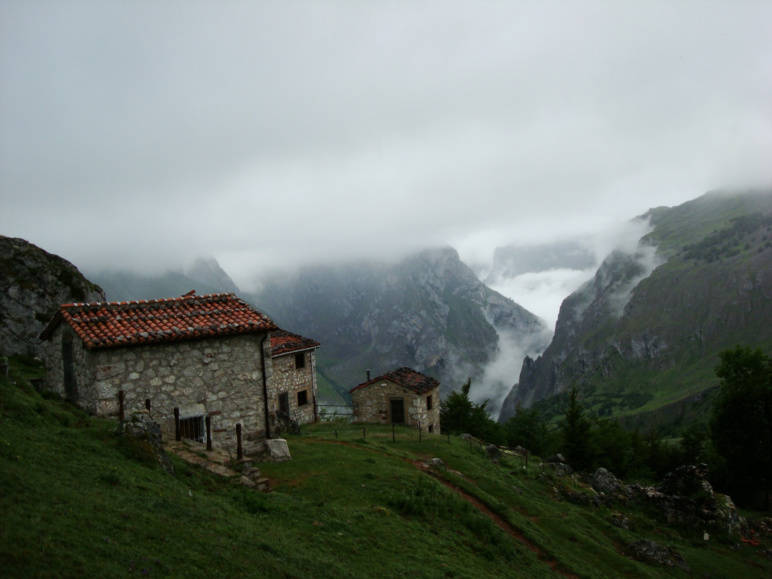 Asturias, Ascension, Peak, Urriellu, mountain, house