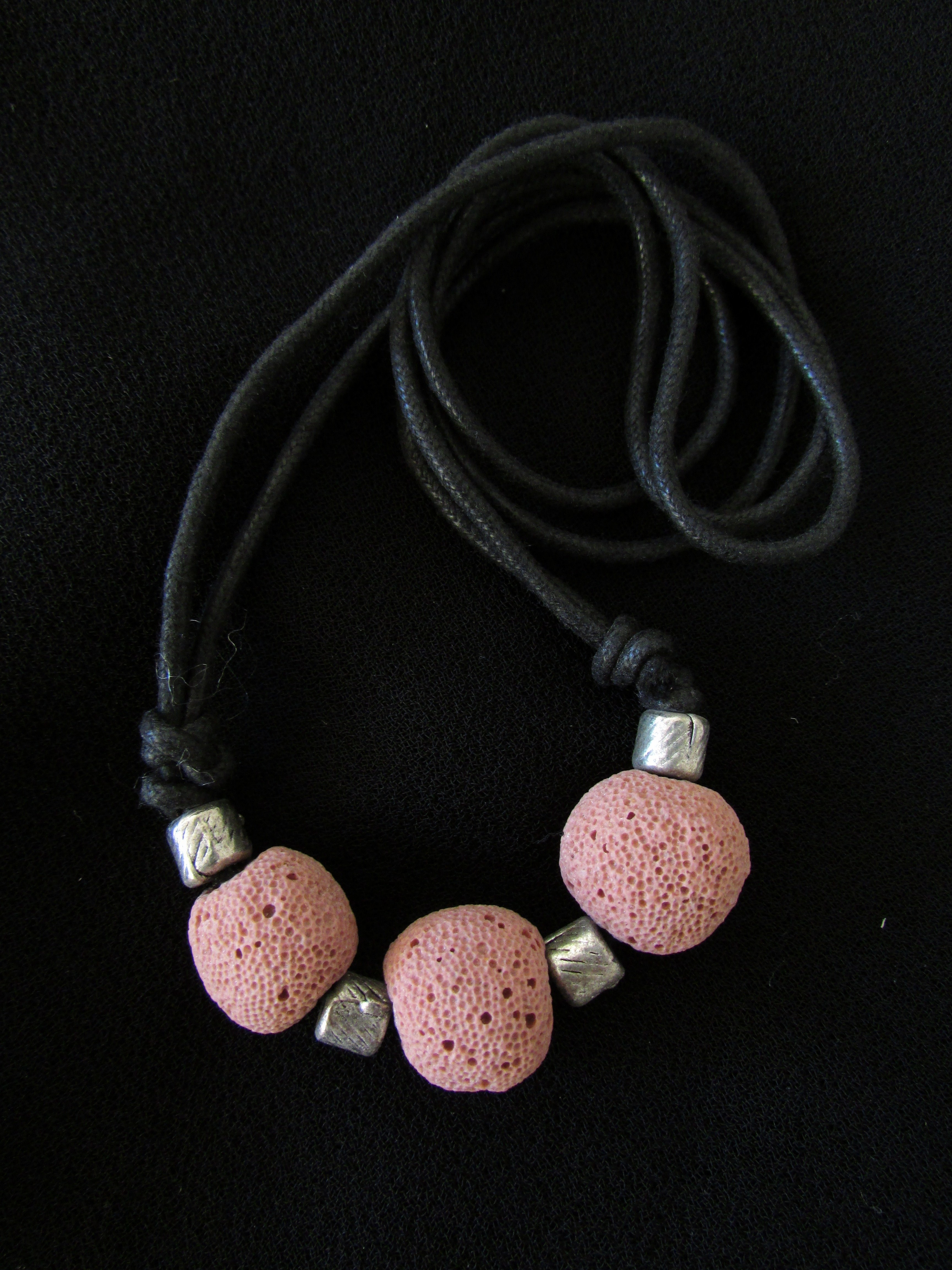 pink pendant rope necklace
