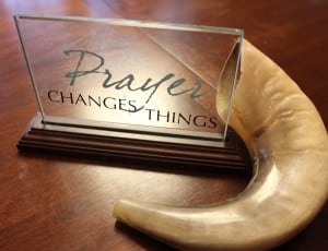 clear glass prayer changes things plaque thumbnail