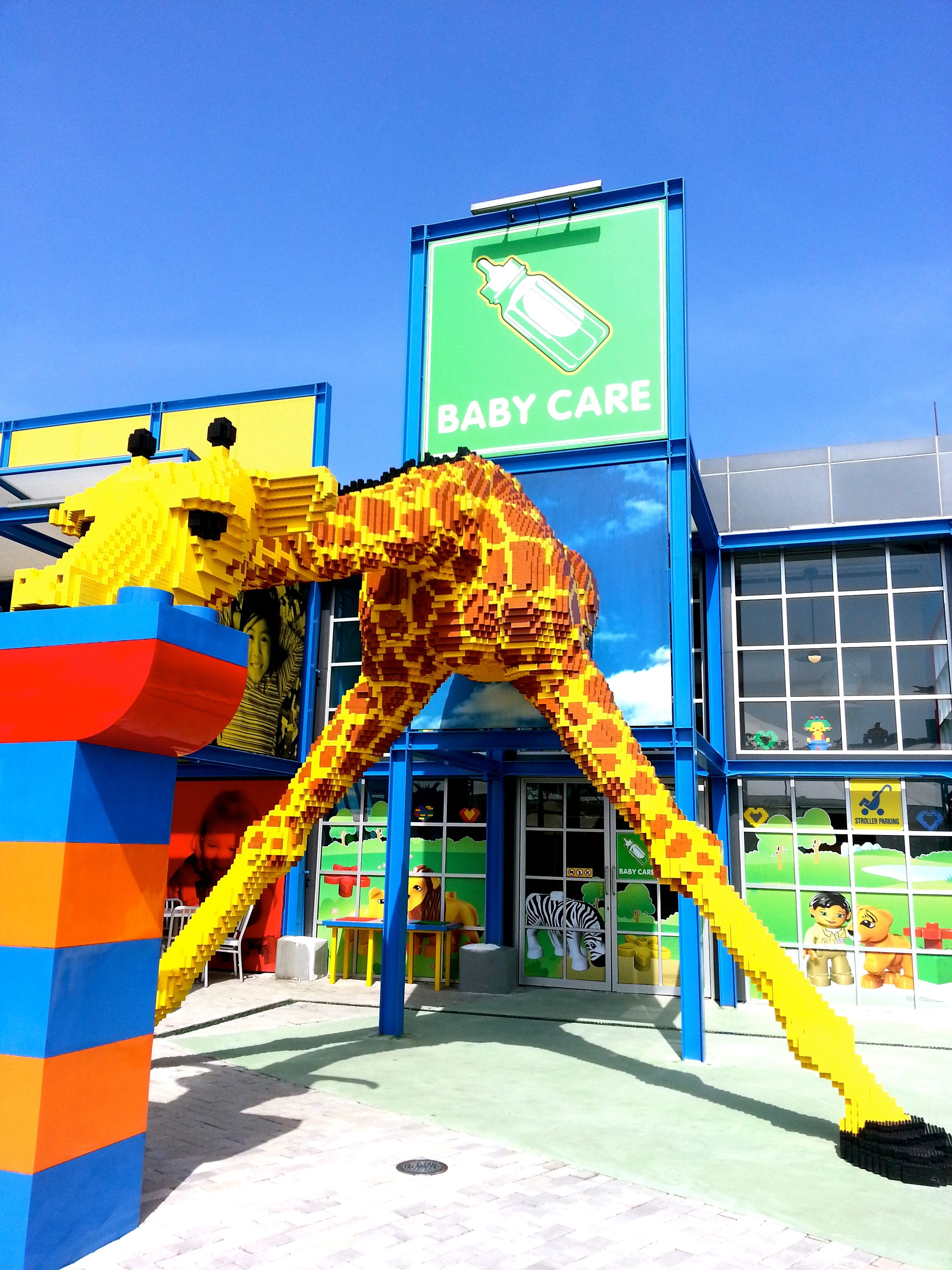 giraffe concrete statue