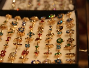 gold and gemstone accessory lot thumbnail