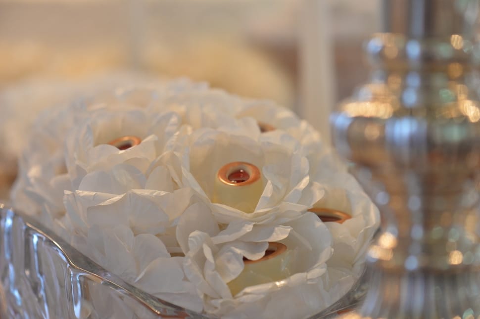 white flower ornament on clear glass bowl preview