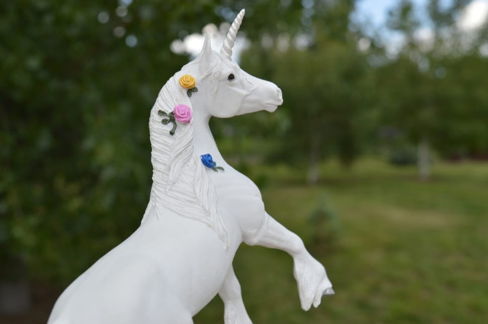 white ceramic unicorn horse preview