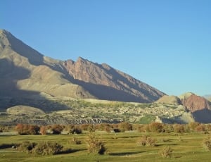 green and brown mountains thumbnail