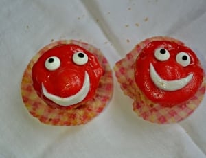 2 red-and-white cupcakes thumbnail
