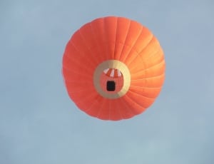 red hot air balloon thumbnail
