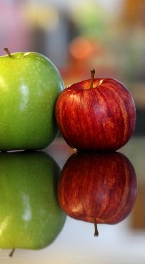 green and red apples thumbnail