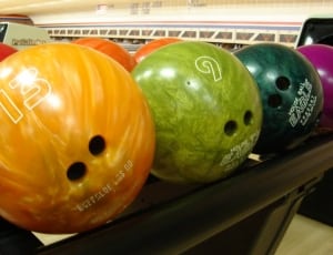 8 assorted bowling balls thumbnail