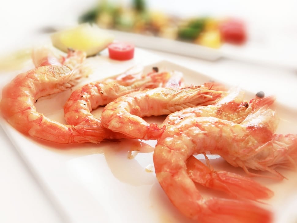 5 pieces cooked shrimps preview