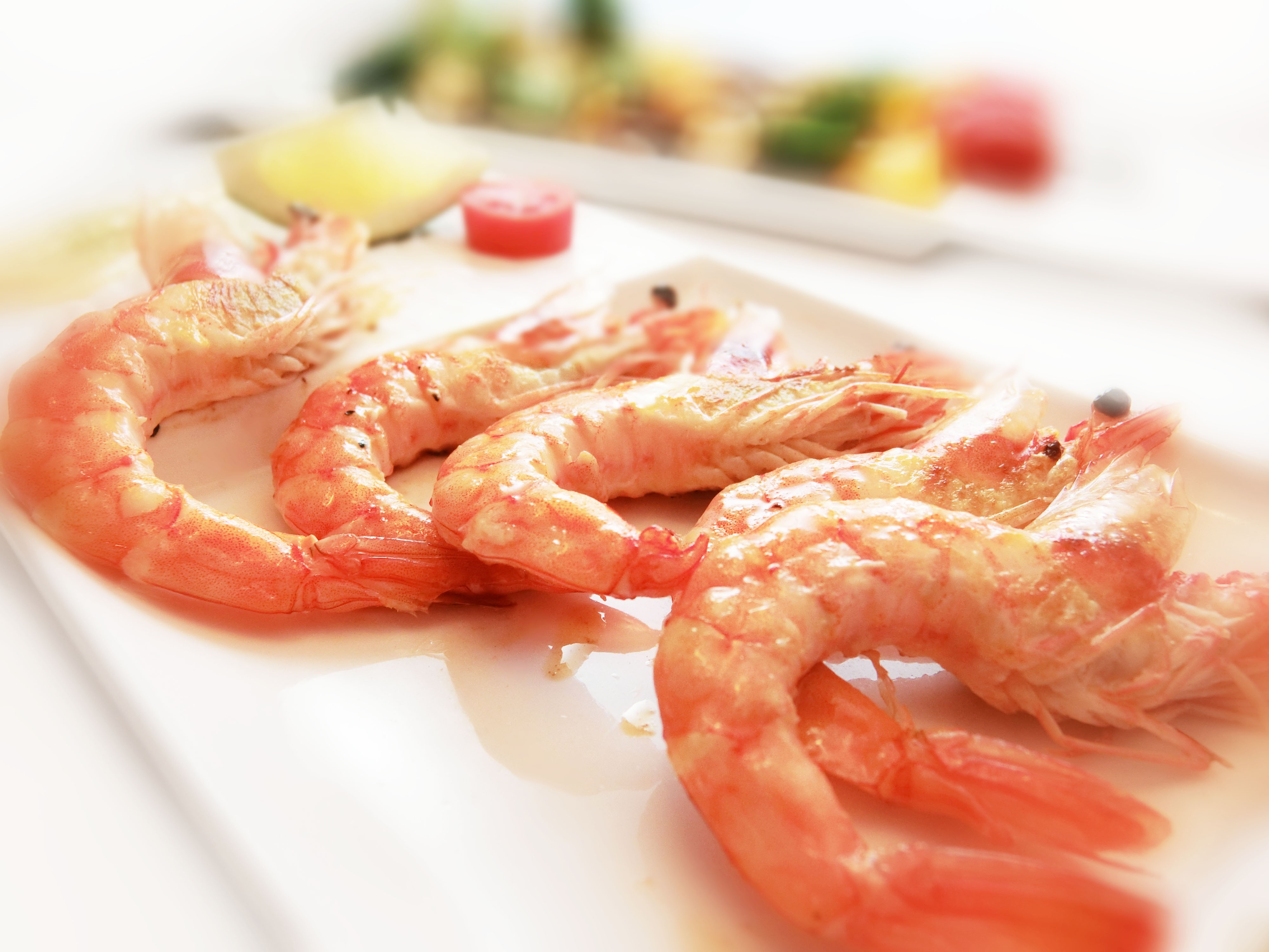 5 pieces cooked shrimps
