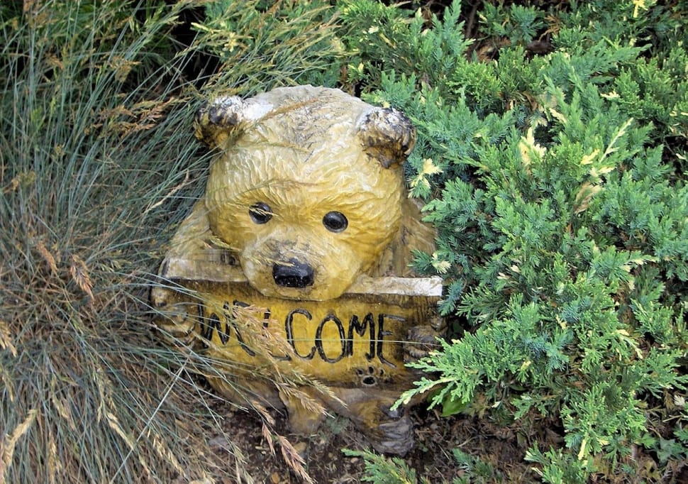 brown welcome bear statue preview