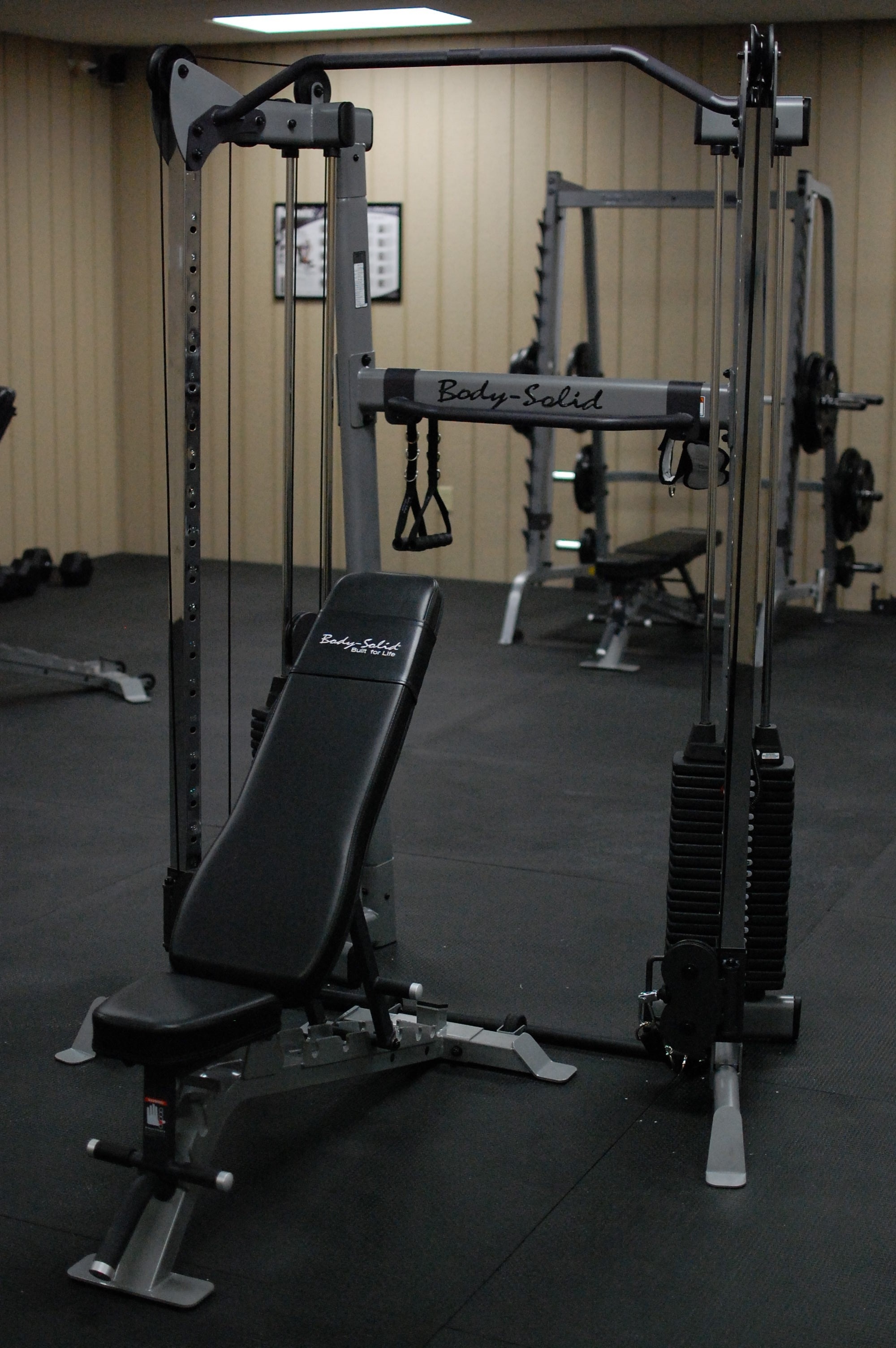 black and gray body solid pull down bar