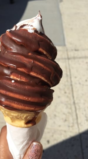 chocolat ice cream thumbnail
