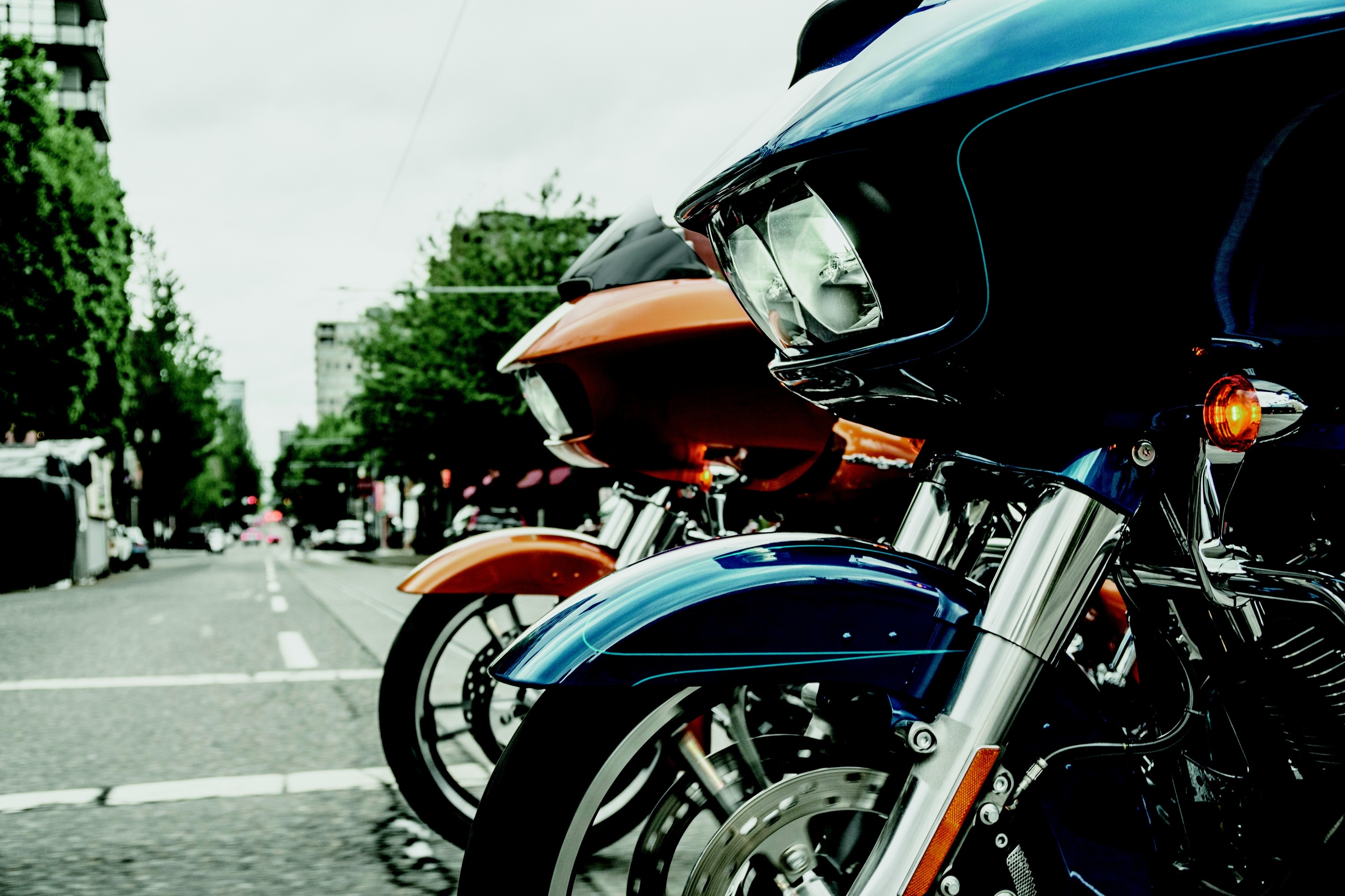 blue standard motorcycle
