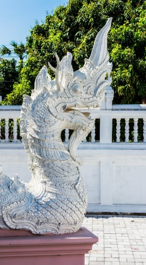 white dragon concrete statue thumbnail