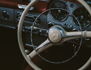 beige mercedes benz steering wheel thumbnail