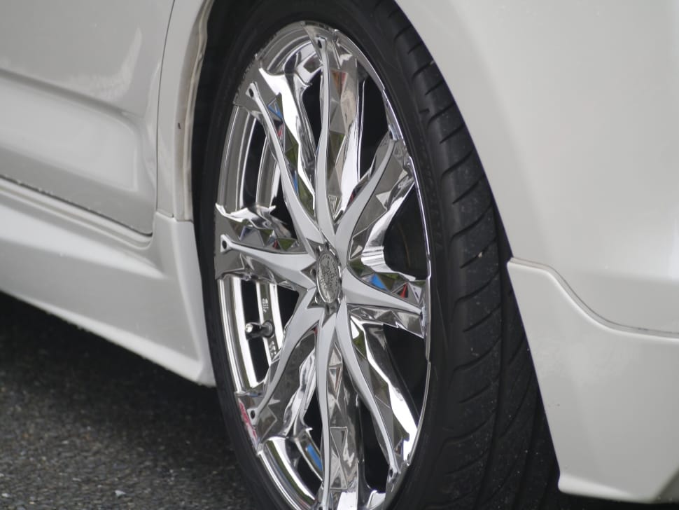 chrome multi spoke car wheel preview