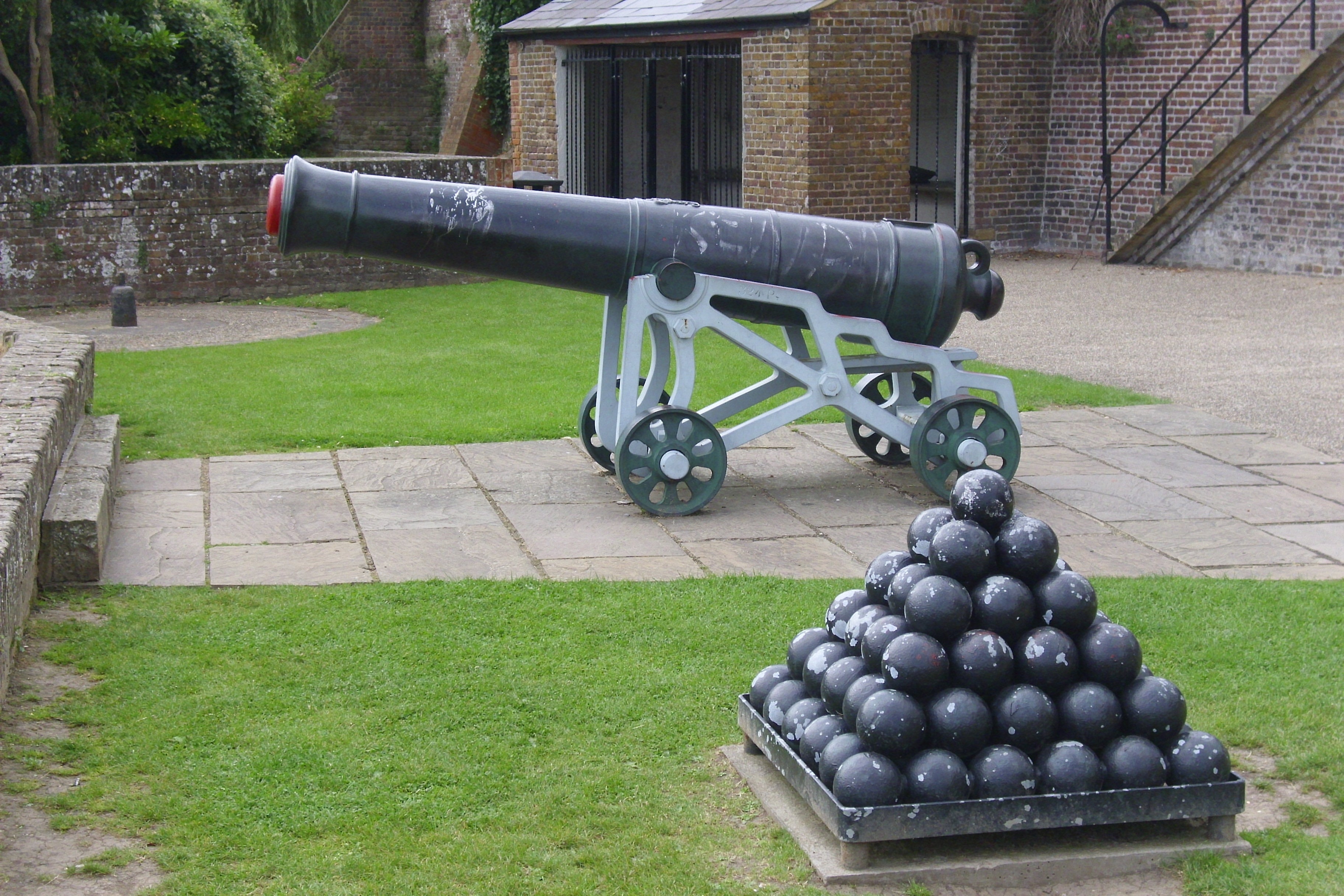 black cannon and balls