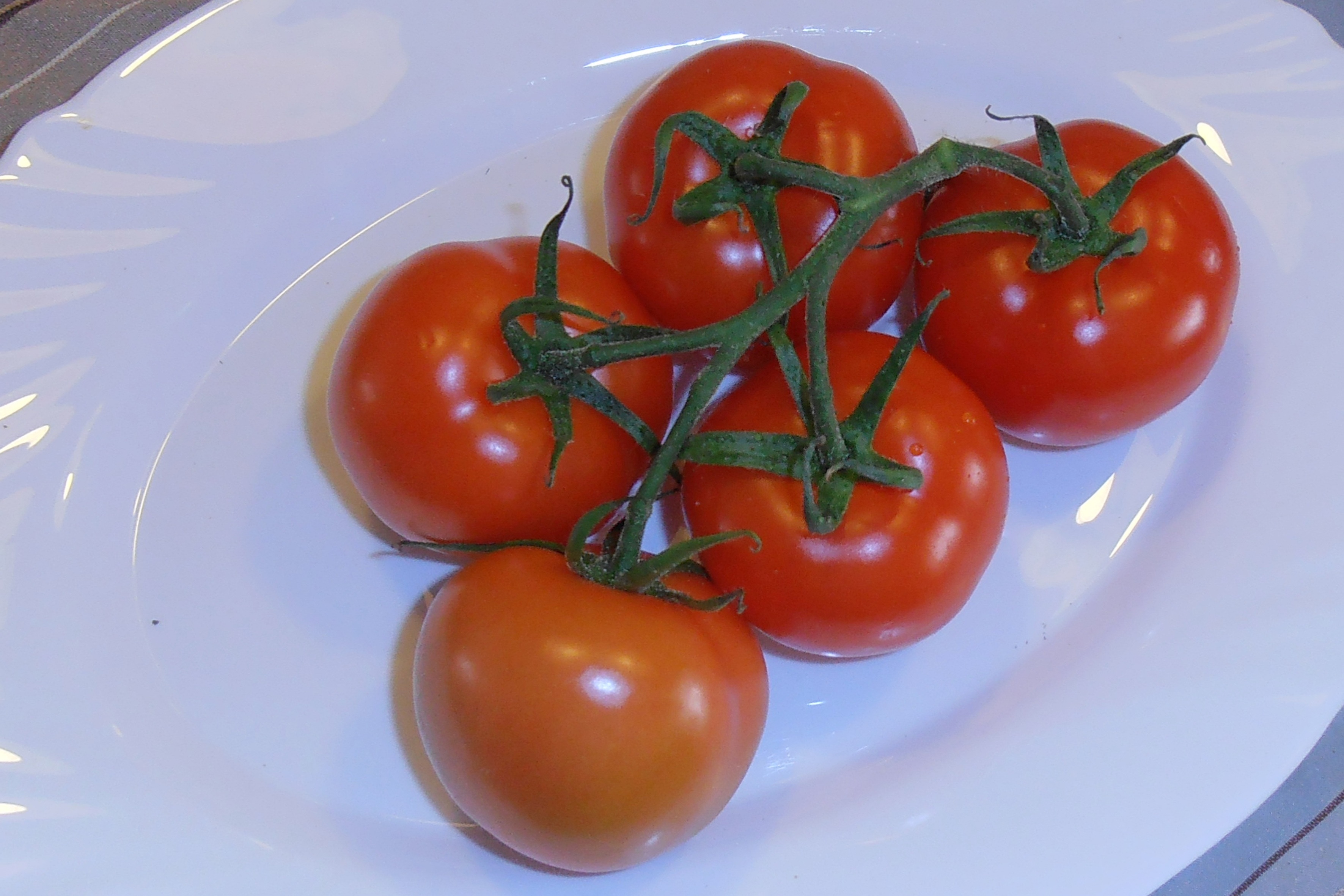 5 tomatoes