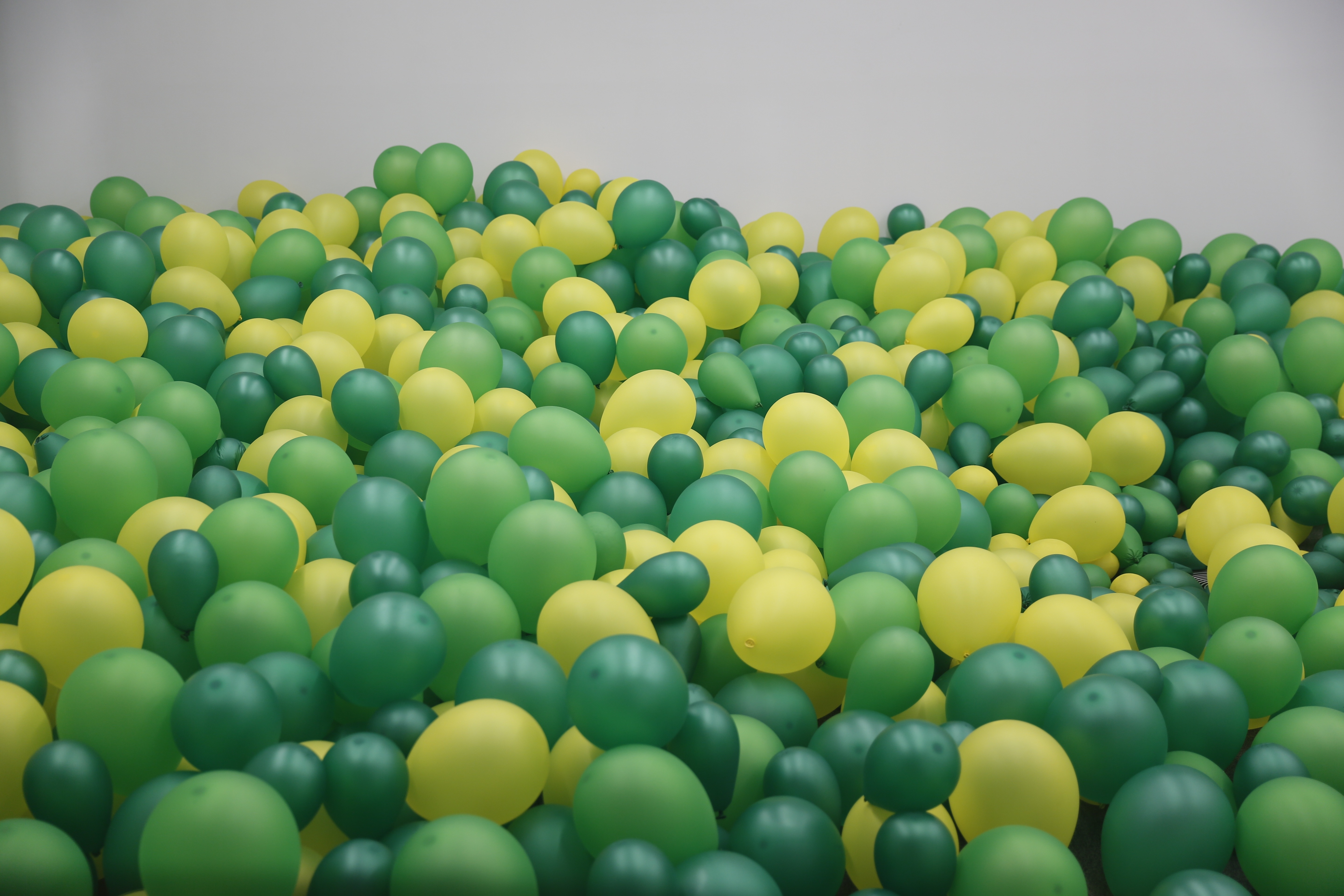 green and yellow balloon lot