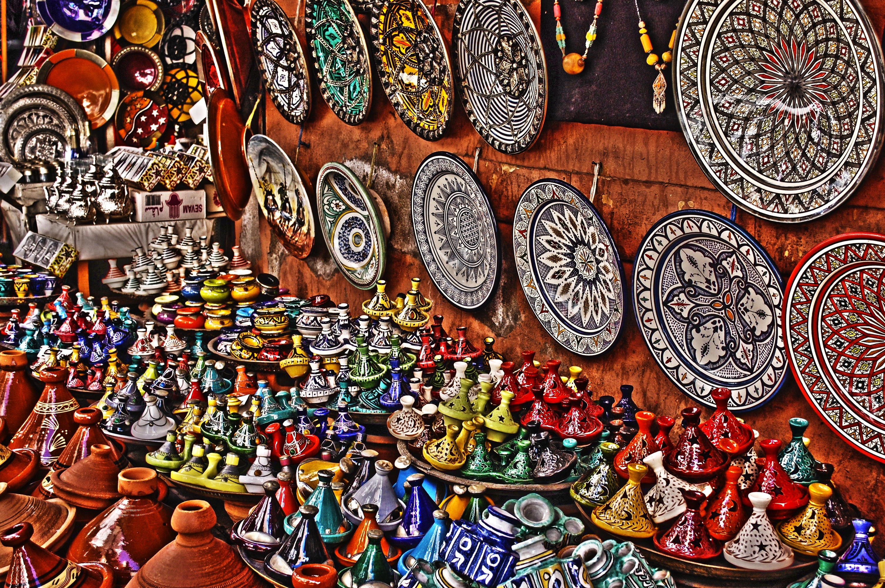 figurine lot and displaying plates