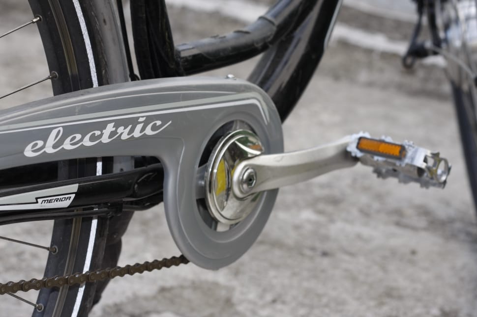 gray bicycle pedal preview