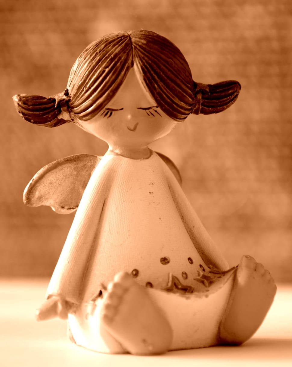 female ceramic figurine preview