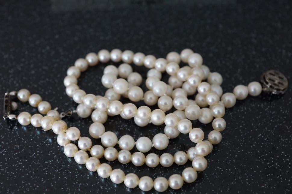 pearl beaded necklace preview