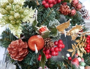 red green and beige fruits wreath thumbnail