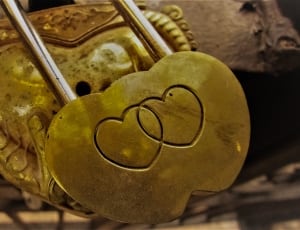 gold padlock with heart printed thumbnail