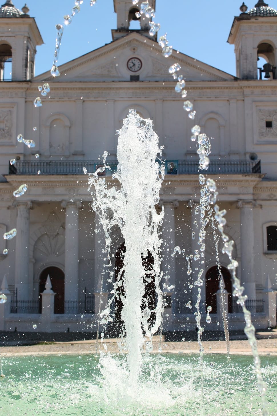 water fountain preview