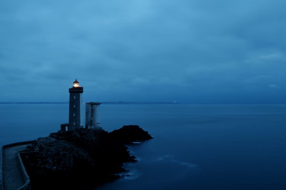 white lighthouse preview