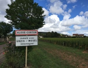 aloxe-corton road signage thumbnail