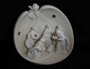 nativity of jesus figurine thumbnail